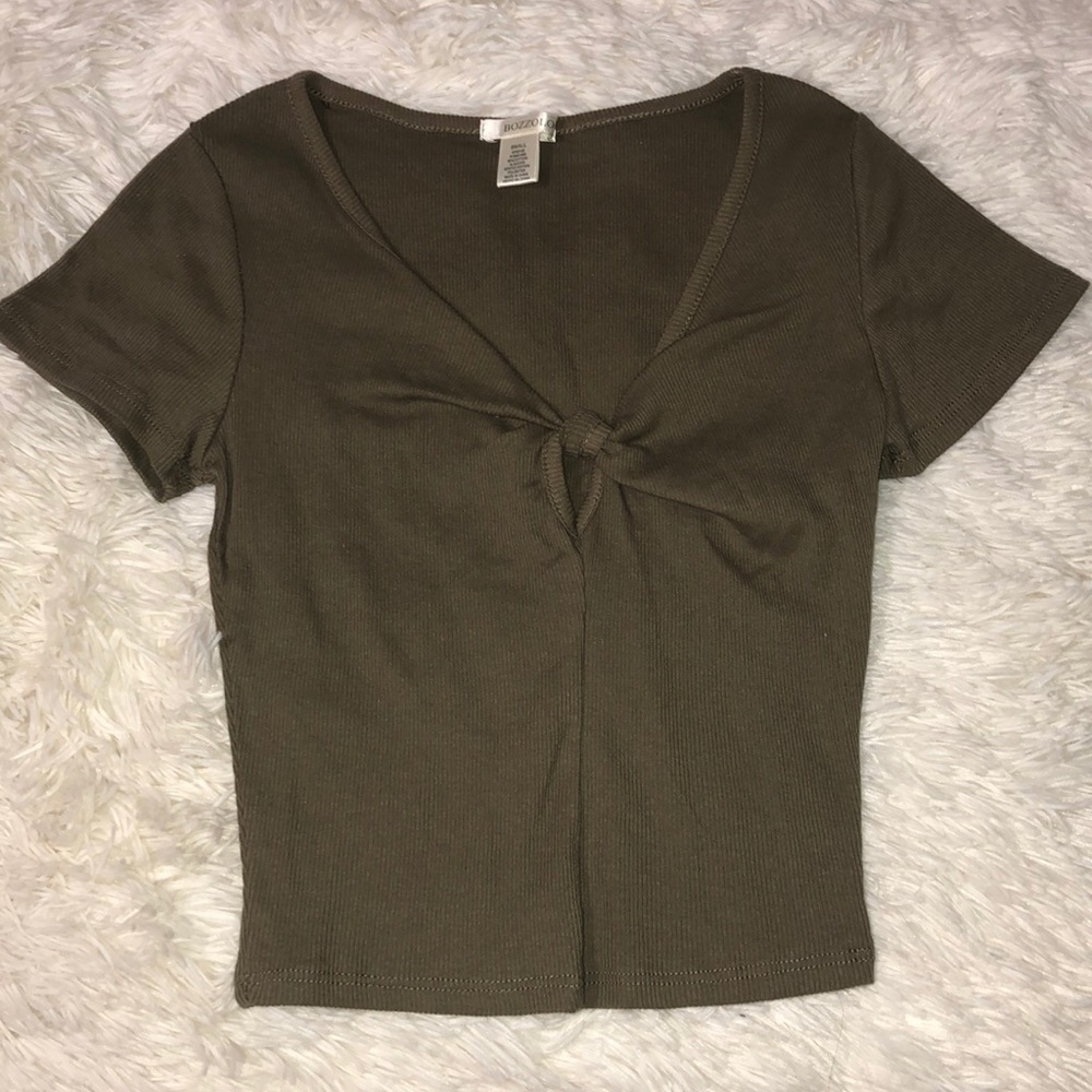 Green short sleeve